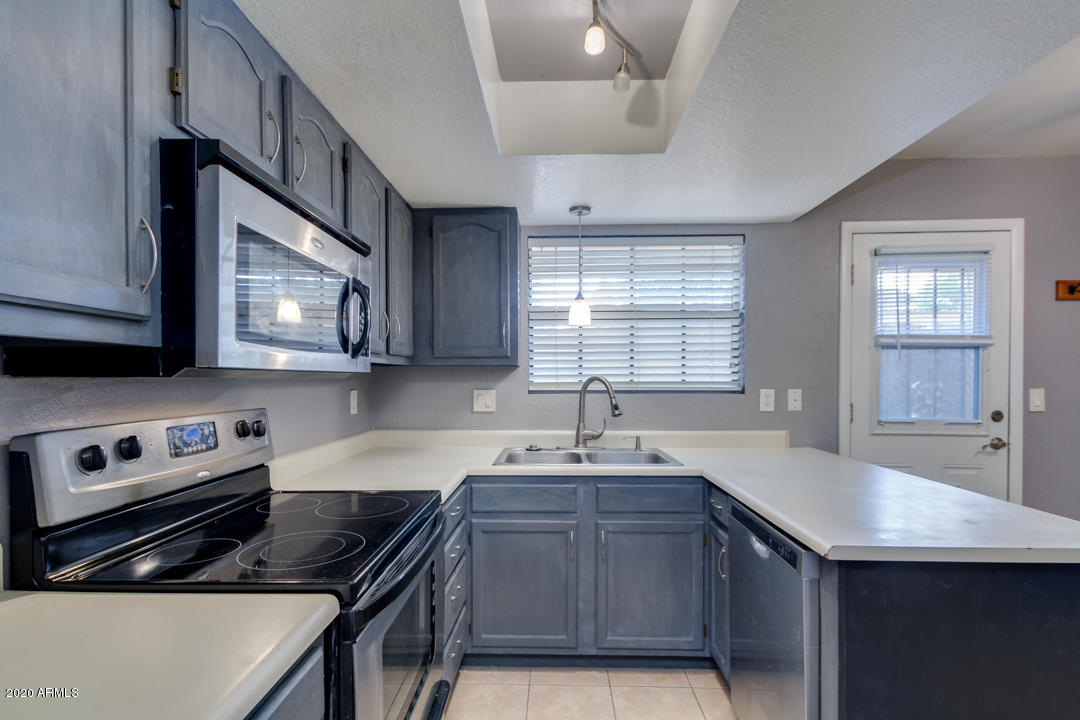 4806 East Corral Road, Unit 4 Phoenix, AZ 85044 - Photo 7 of 22 09-Corral
