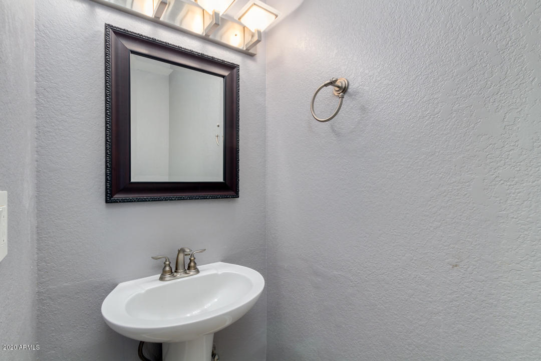 4806 East Corral Road, Unit 4 Phoenix, AZ 85044 - Photo 9 of 22 11-Corral
