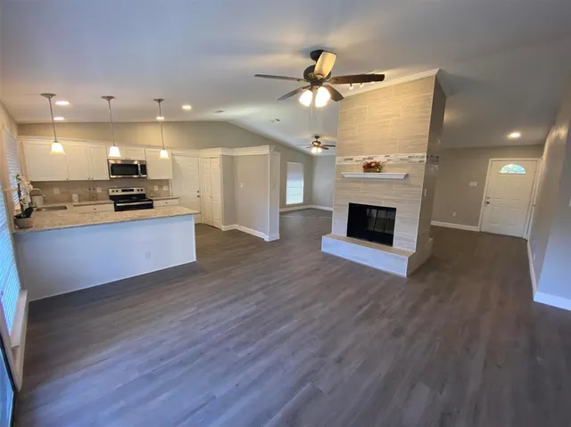 $2,825 | 2006 West Northgate Drive, Irving, TX 75062