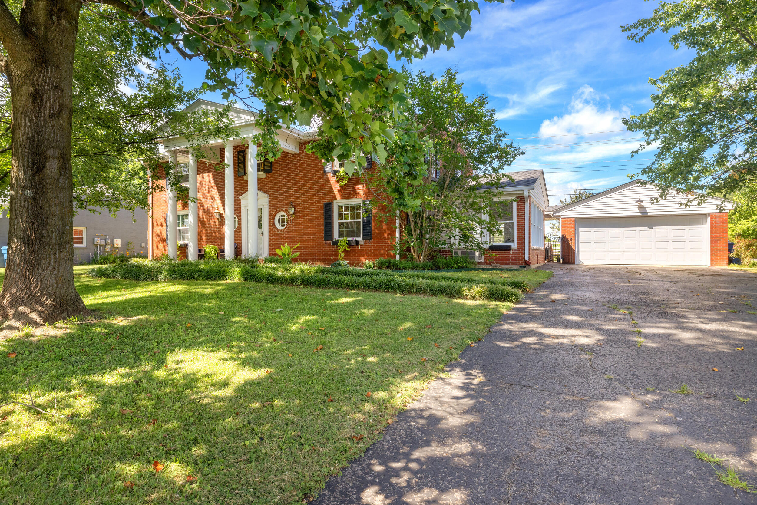 507 Boone Trail Road Danville, KY 40422 - Photo 3 of 44 1h4a1463