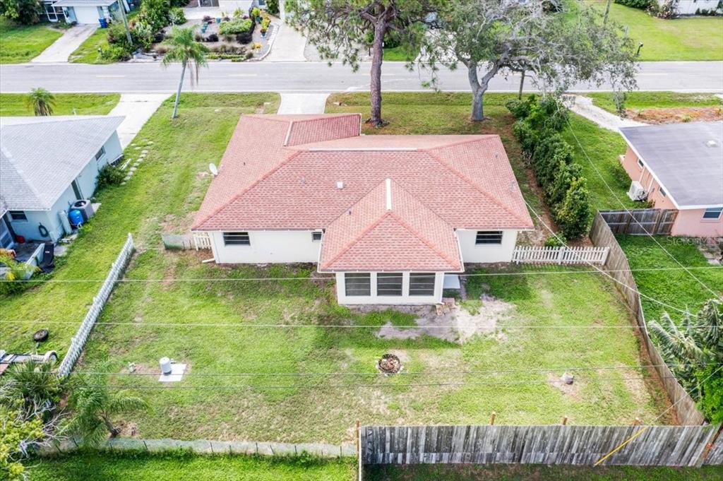1312 Jamaica Road Venice, FL 34293 - Photo 8 of 35 Backyard 1312 Jamaica Road