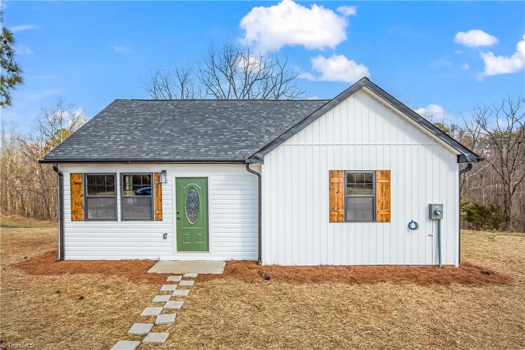 223 Byrds Curve Road Elkin, NC 28621 - Photo 2 of 34 Gallery Image 2