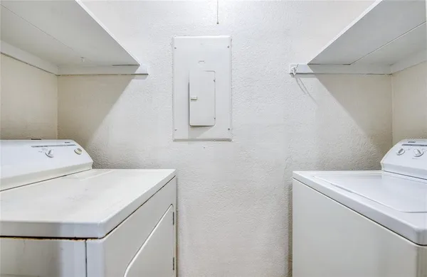 $175,000 | 455 Alt 19, Unit 21, Palm Harbor, FL 34683