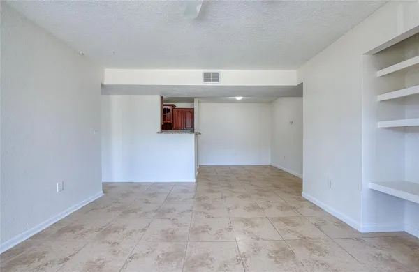 $175,000 | 455 Alt 19, Unit 21, Palm Harbor, FL 34683