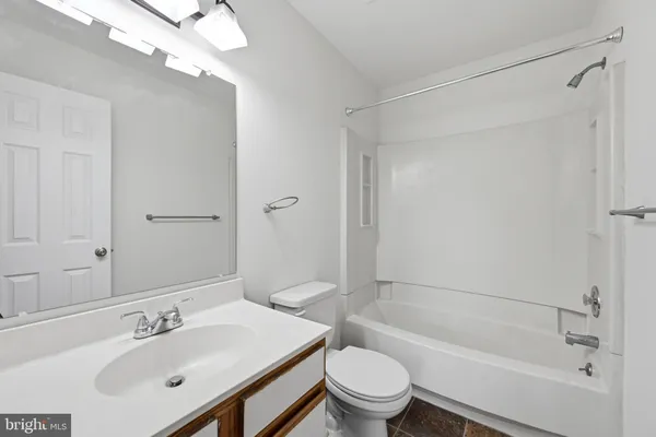 $2,300 | 684 Metro Court, Unit 16, West Chester, PA 19380