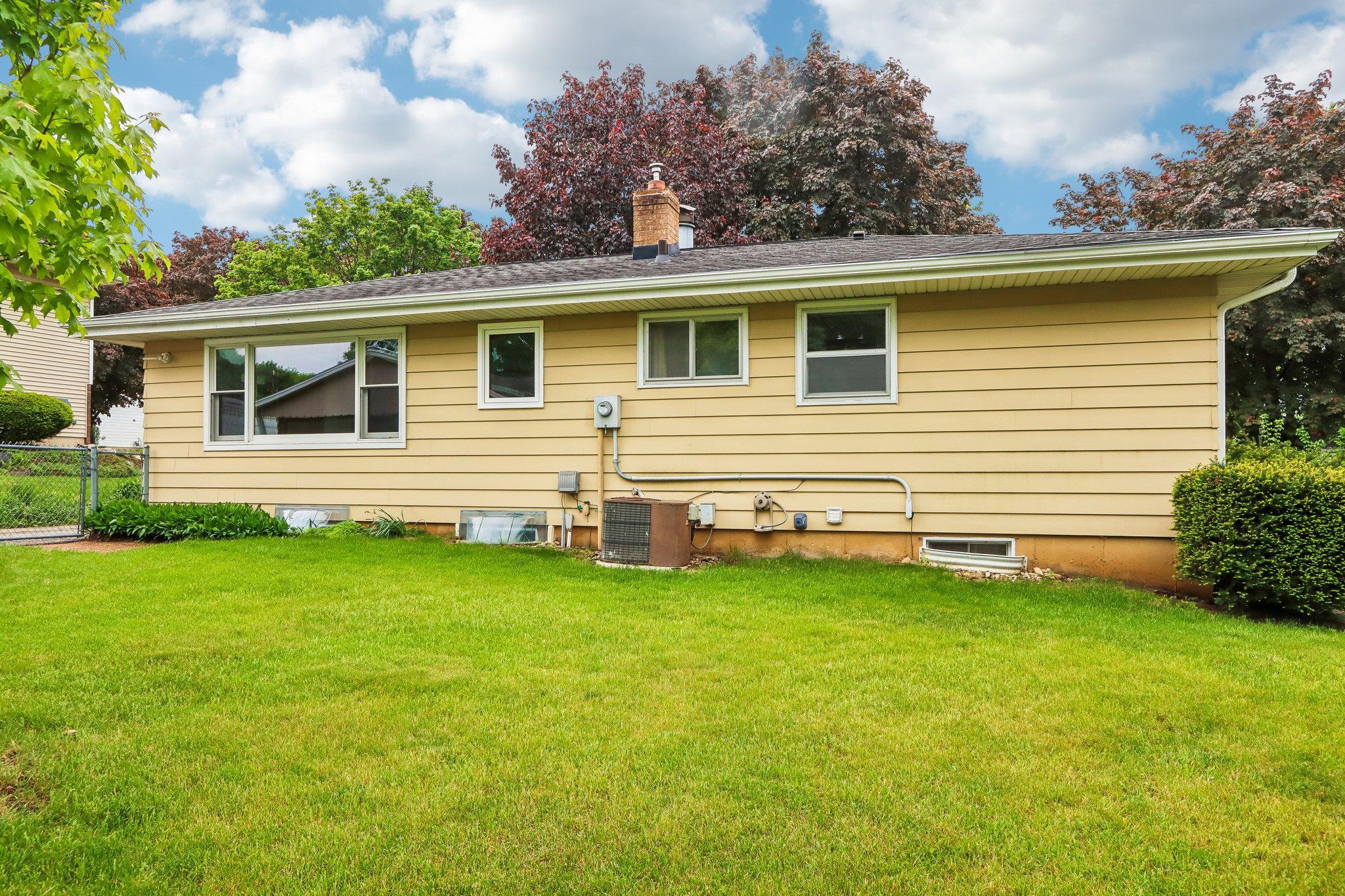 5006 Violet Lane Madison, WI 53714 - Photo 33 of 34
