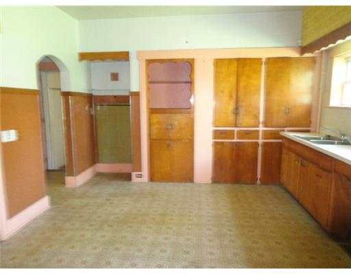1593 Guenther Road Dayton, OH 45417 - Photo 4 of 9