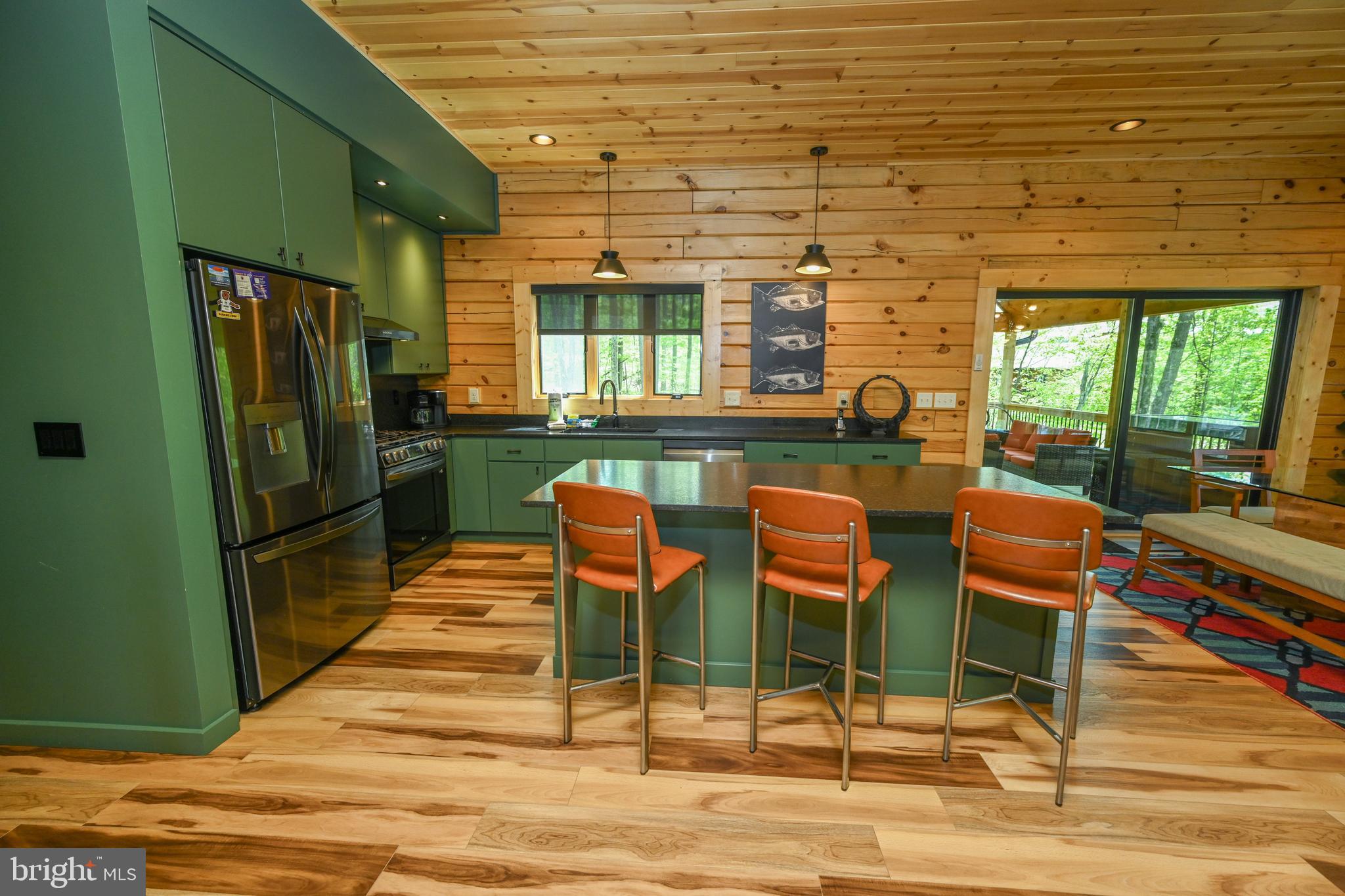 1067 North Camp Road McHenry, MD 21541 - Photo 14 of 81 Professionally designed and furnished