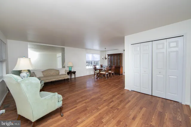 $355,000 | 424 Country Way, Mickleton, NJ 08056