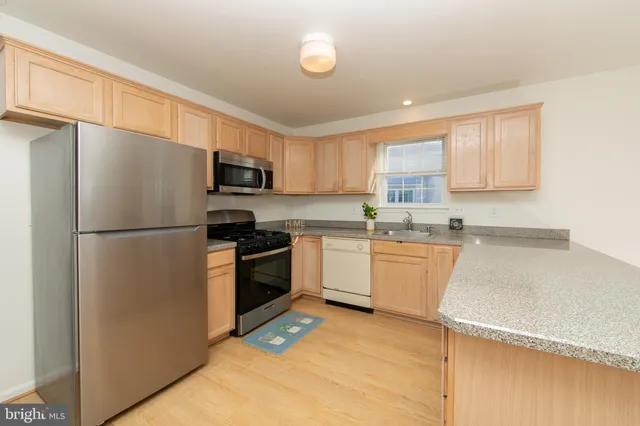 $355,000 | 424 Country Way, Mickleton, NJ 08056