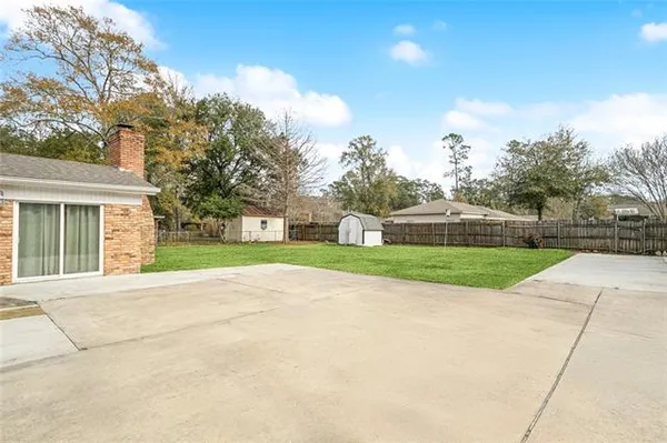 $2,700 | 110 North Dabney Drive, Slidell, LA 70458
