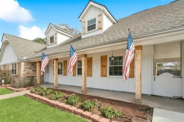 $2,700 | 110 North Dabney Drive, Slidell, LA 70458