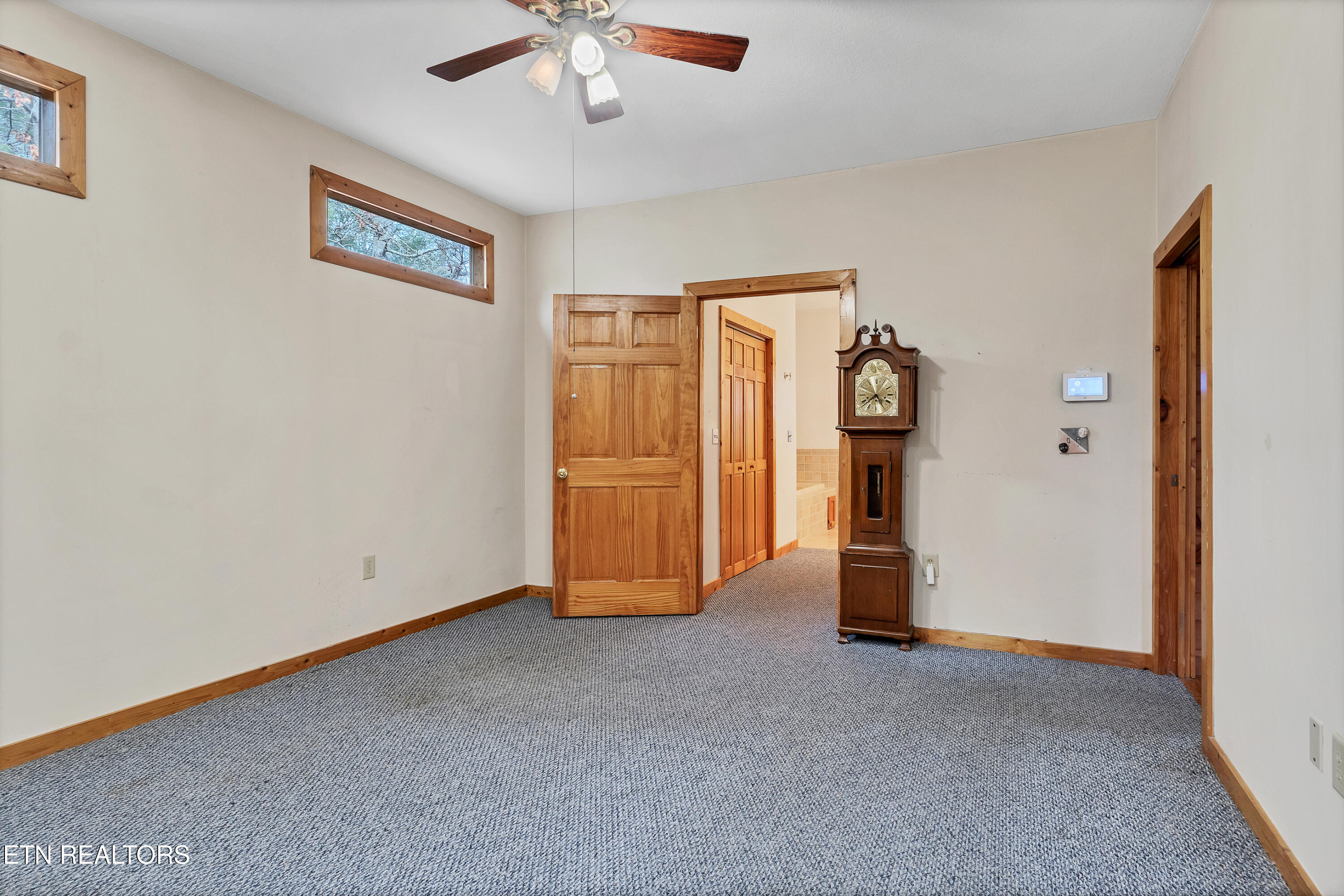 129 Cutter Gap Road Townsend, TN 37882 - Photo 15 of 33 Main Bedroom