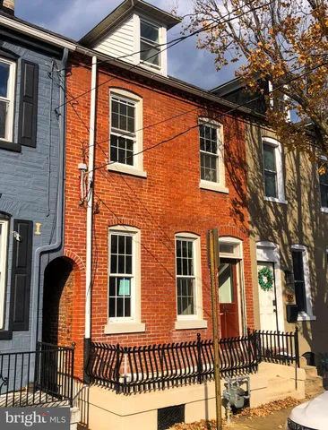 $314,900 | 11 West New Street, Lancaster, PA 17603