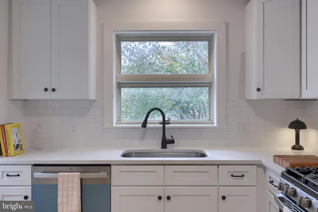 $314,900 | 11 West New Street, Lancaster, PA 17603