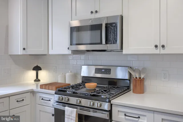 $314,900 | 11 West New Street, Lancaster, PA 17603