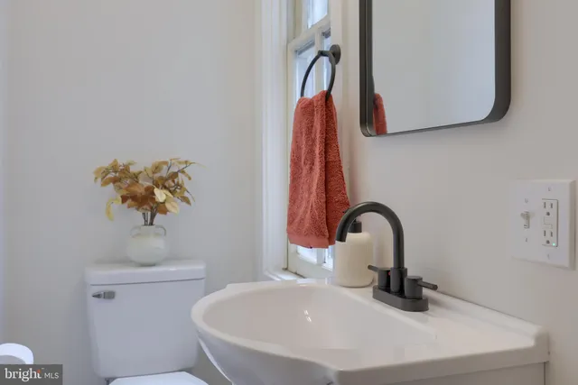 $314,900 | 11 West New Street, Lancaster, PA 17603