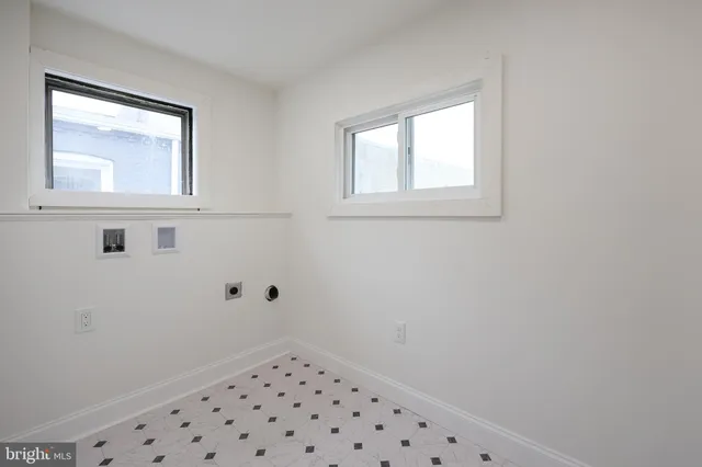 $314,900 | 11 West New Street, Lancaster, PA 17603