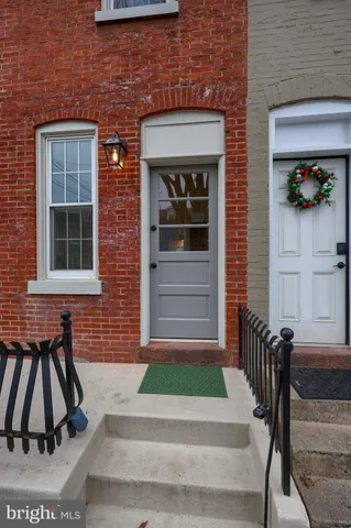 $314,900 | 11 West New Street, Lancaster, PA 17603