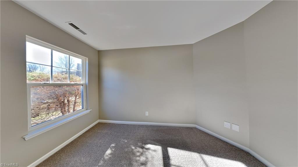 898 Hedgepath Terrace High Point, NC 27265 - Photo 9 of 13 Gallery Image 9