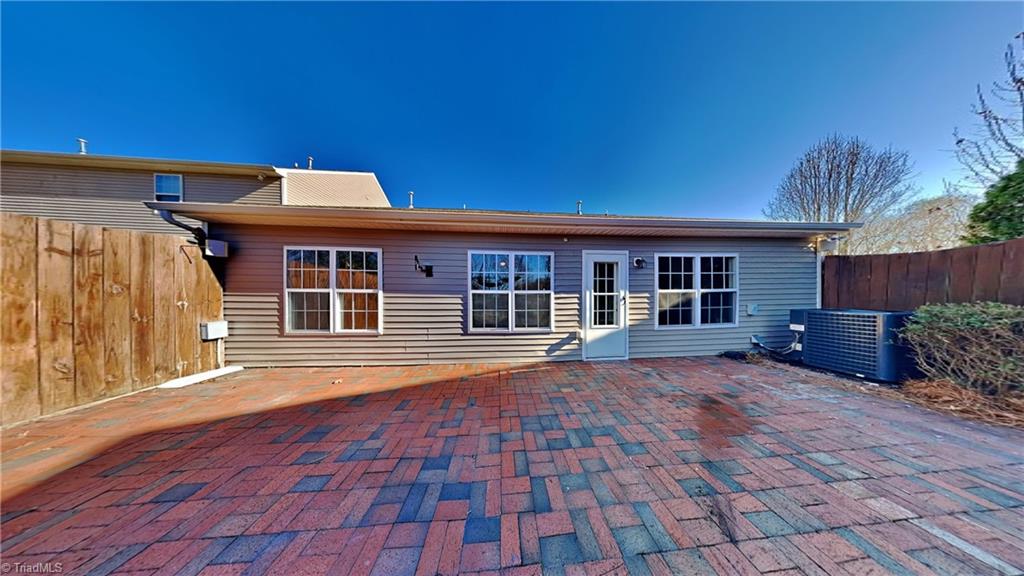 898 Hedgepath Terrace High Point, NC 27265 - Photo 10 of 13 Gallery Image 10