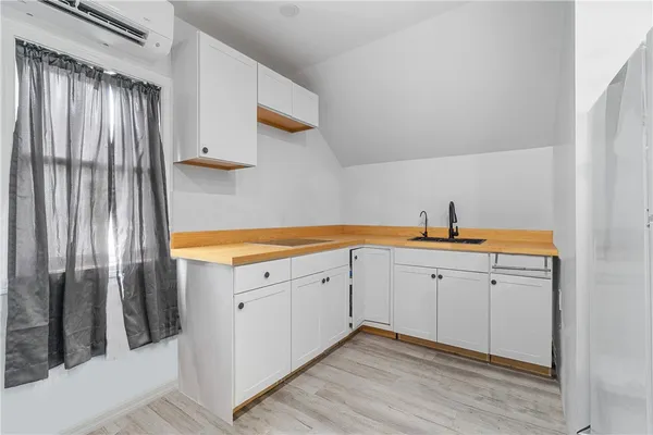 $525,000 | 30 Greenville Avenue, North Providence, RI 02911