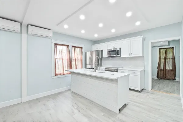 $525,000 | 30 Greenville Avenue, North Providence, RI 02911