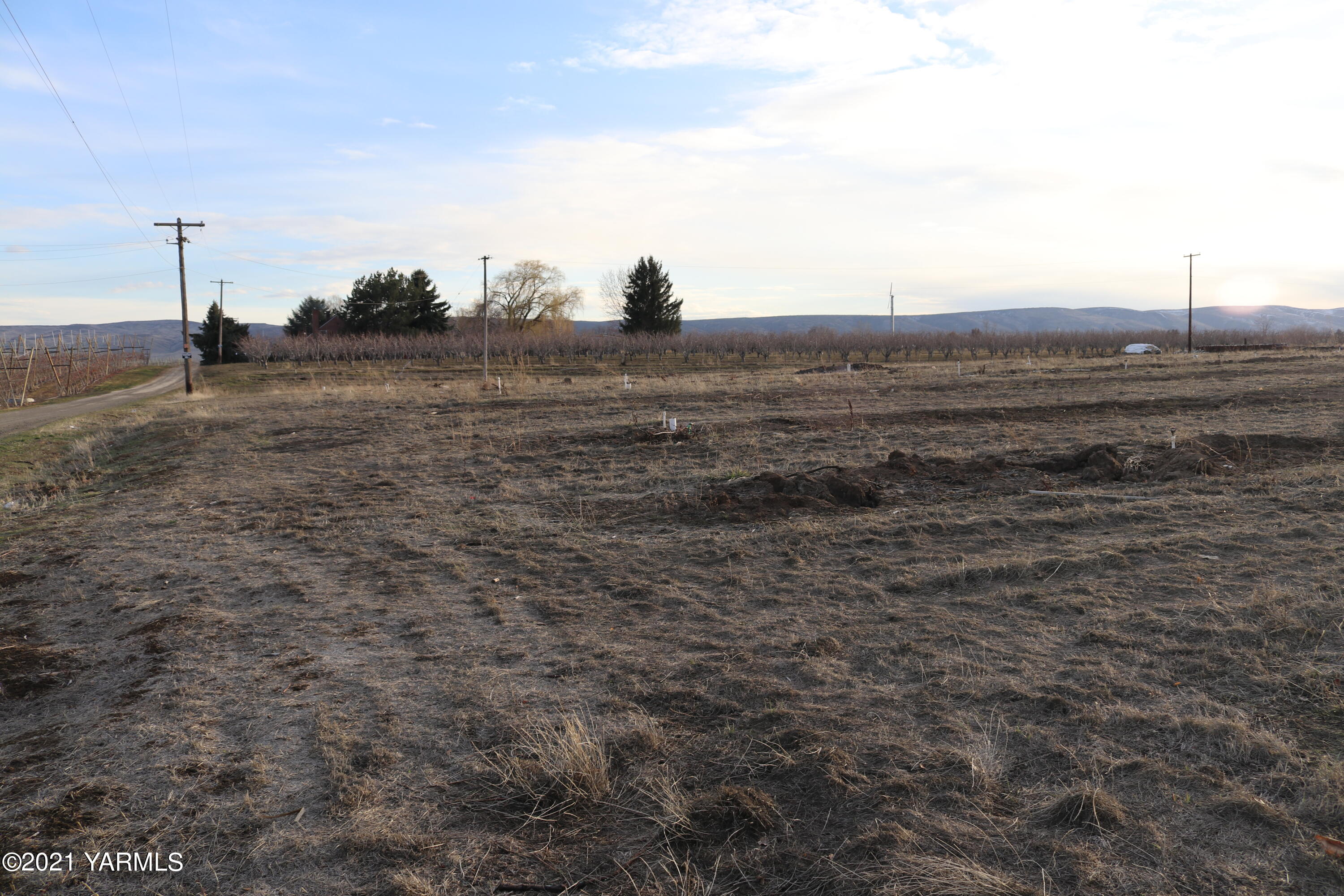 Nka Nka Nelson Road, Unit 1 Yakima, WA 98903 - Photo 25 of 36 a view of ocean view with beach