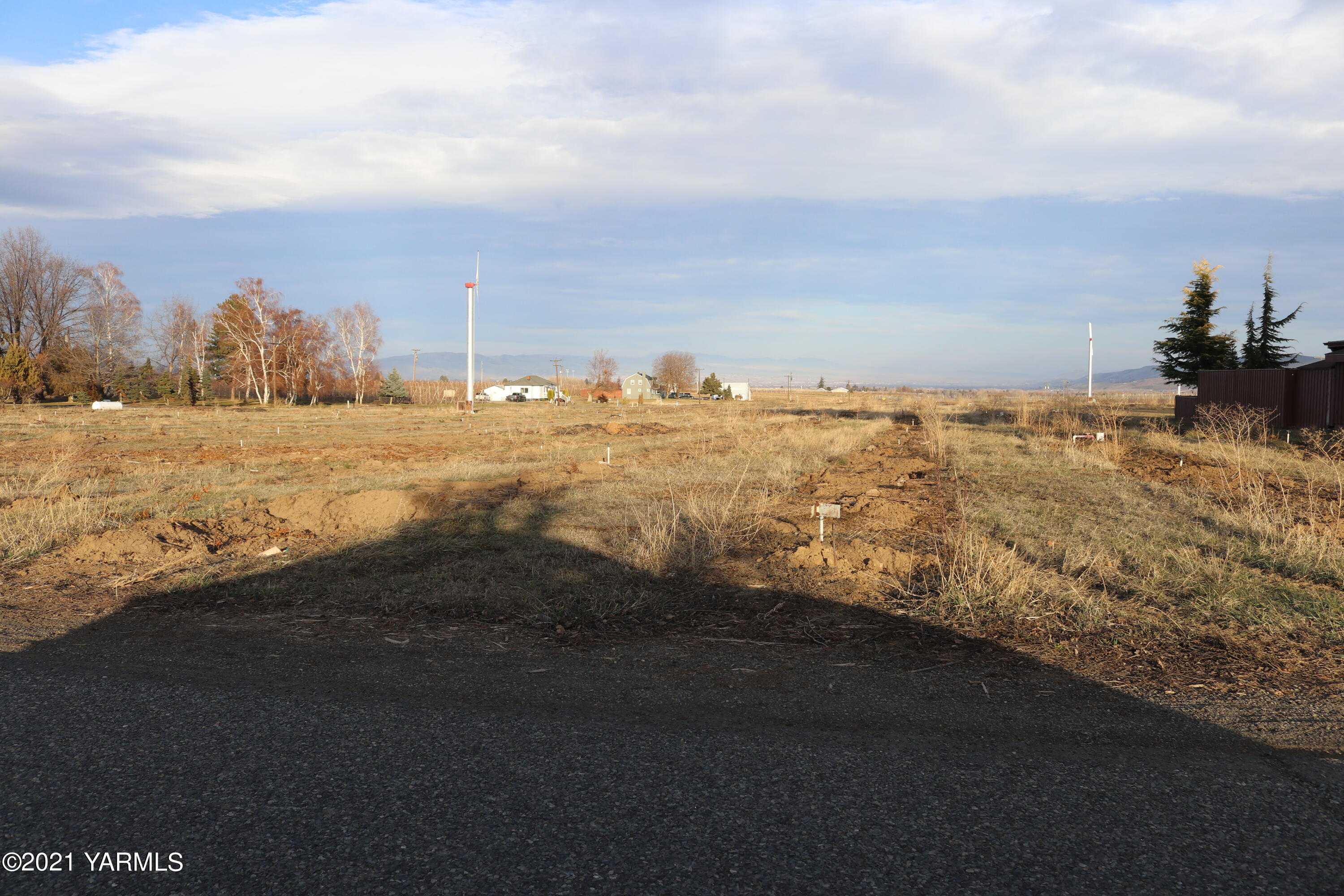 Nka Nka Nelson Road, Unit 1 Yakima, WA 98903 - Photo 27 of 36 a view of an ocean