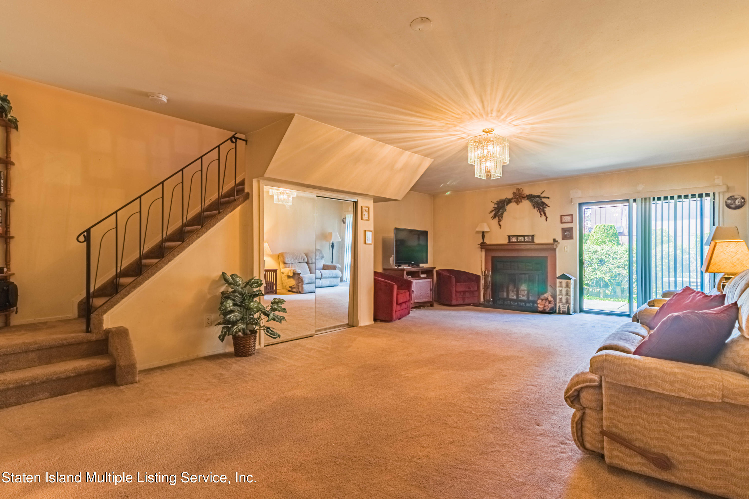 62 Stonegate Drive Staten Island, NY 10304 - Photo 13 of 29 13