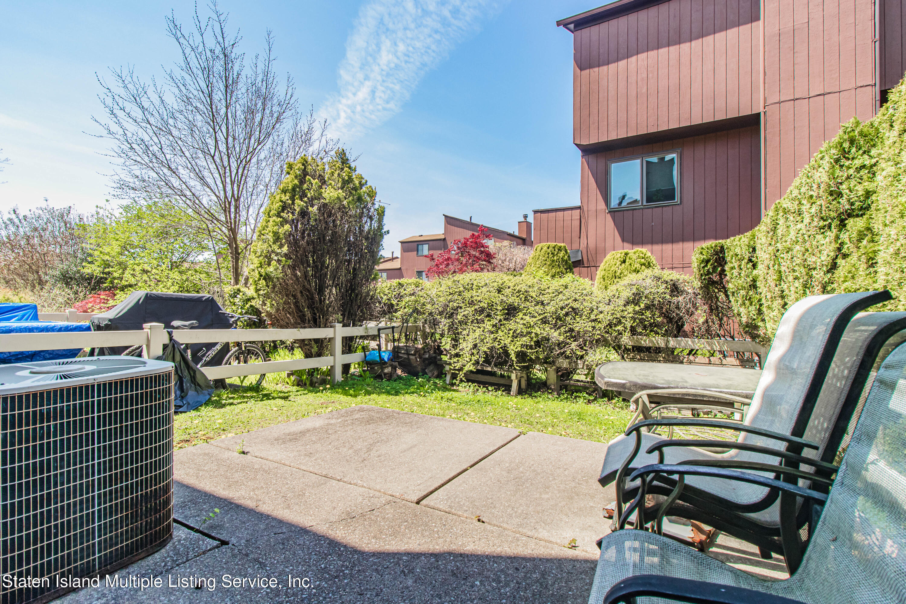 62 Stonegate Drive Staten Island, NY 10304 - Photo 24 of 29 24