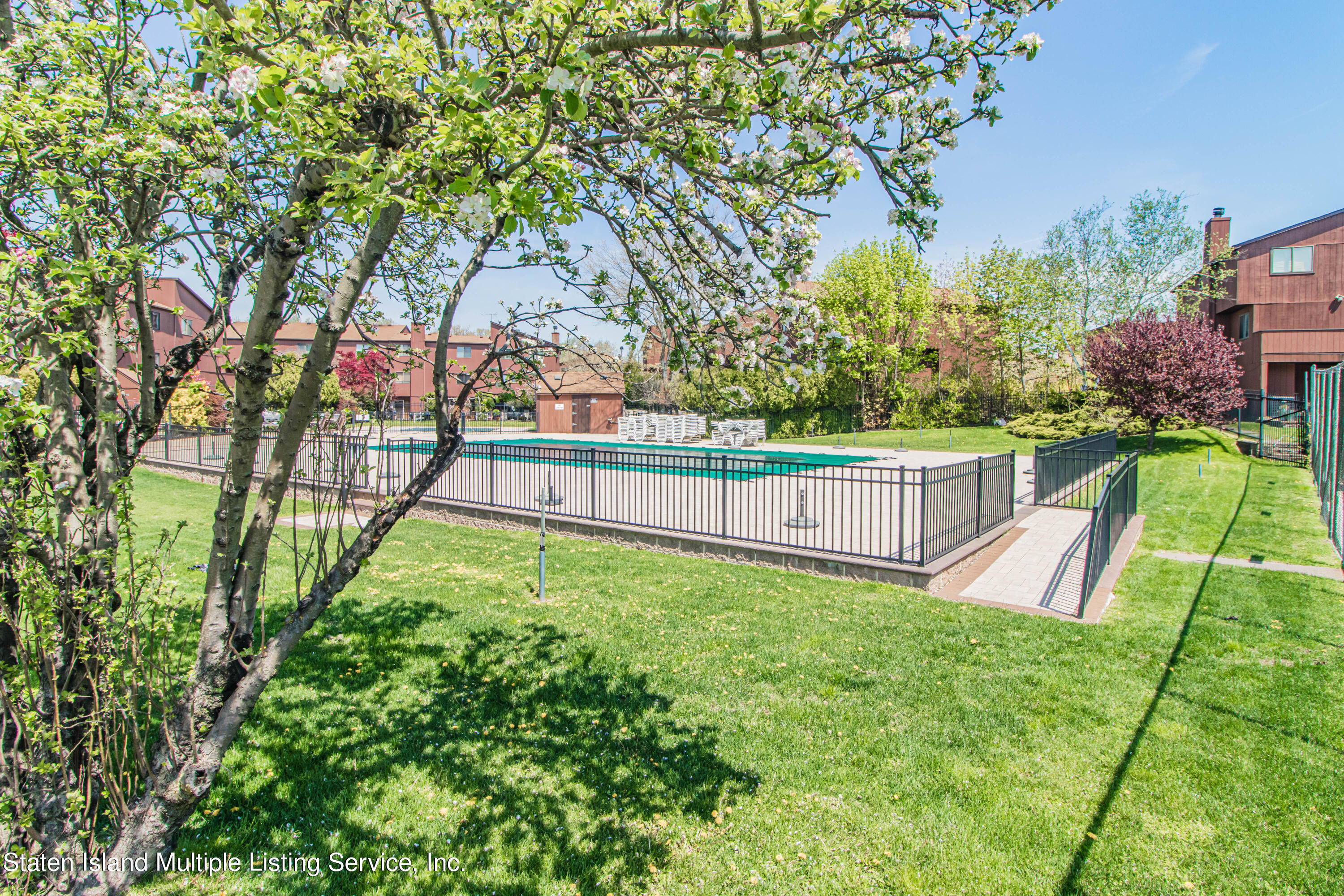 62 Stonegate Drive Staten Island, NY 10304 - Photo 28 of 29 28