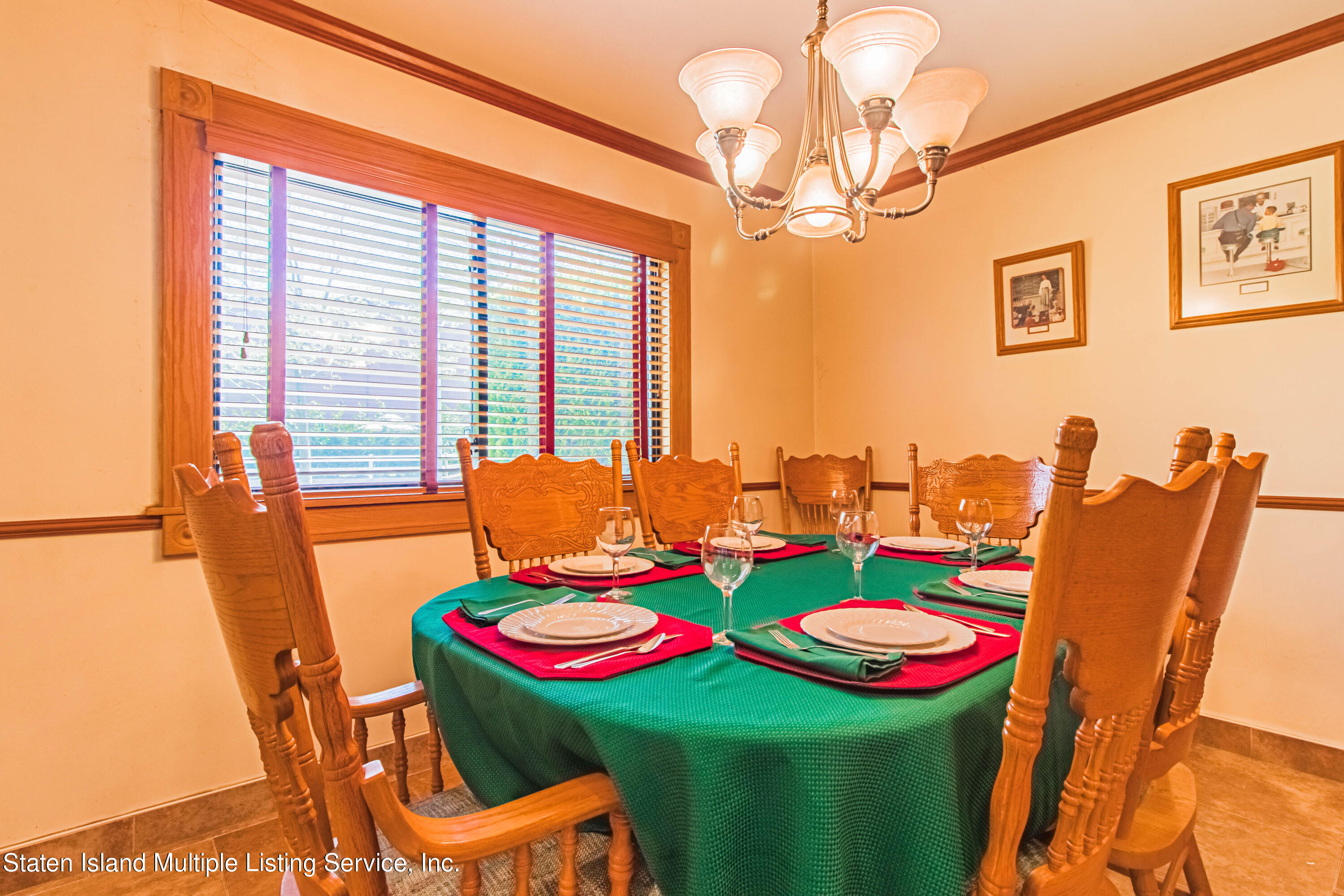 62 Stonegate Drive Staten Island, NY 10304 - Photo 8 of 29 08