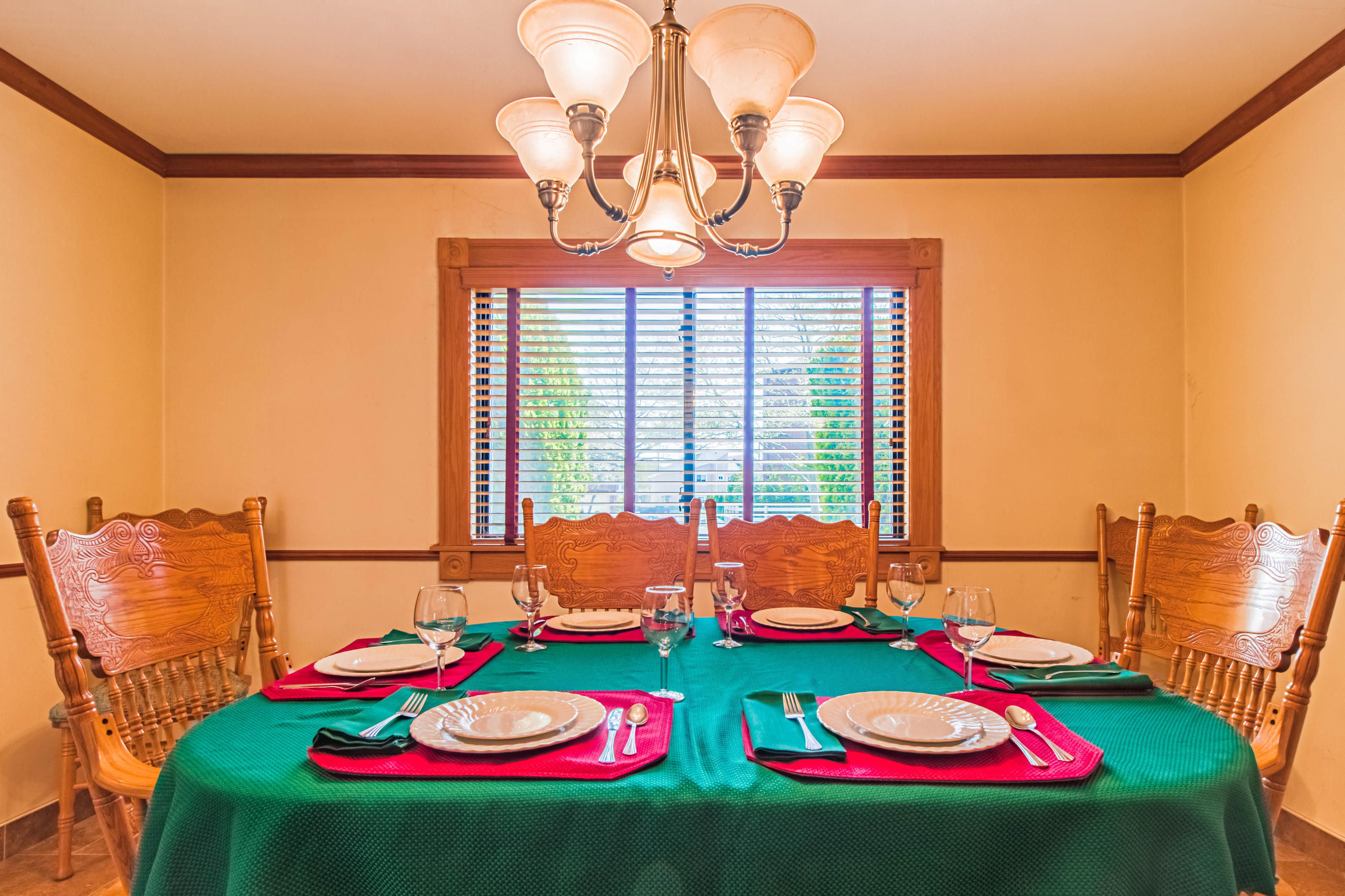 62 Stonegate Drive Staten Island, NY 10304 - Photo 9 of 29 09