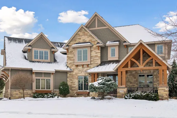 $1,325,000 | 17747 64th Avenue North, Maple Grove, MN 55311