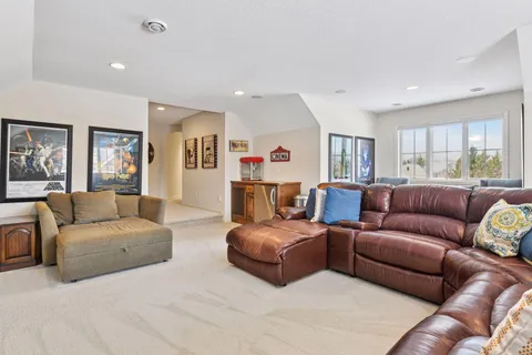 $1,350,000 | 17747 64th Avenue North, Maple Grove, MN 55311