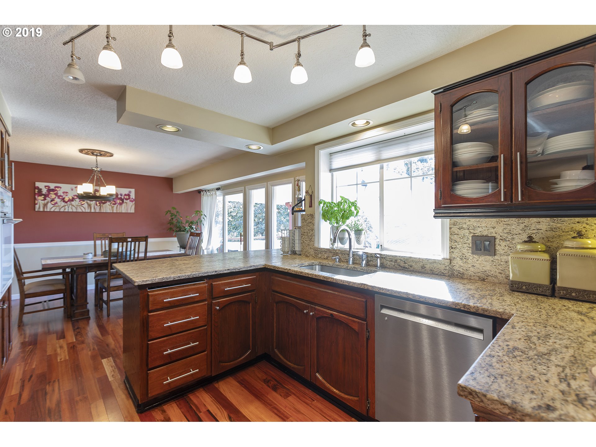 17550 Springhill Place Gladstone, OR 97027 - Photo 10 of 25 Gallery Image 10