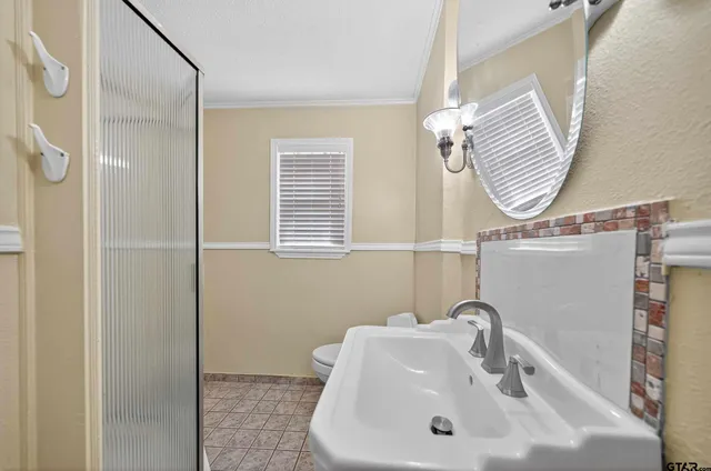 $249,900 | 1620 Woodland Drive, Canton, TX 75103