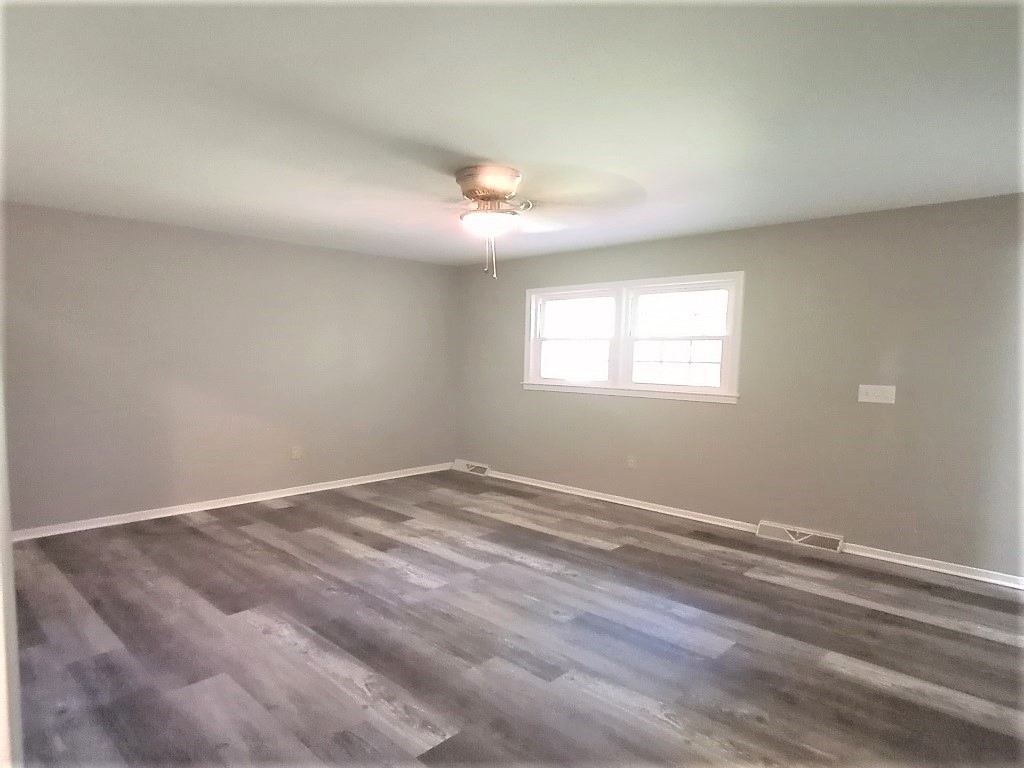 408 Griffin Road Belton, SC 29627 - Photo 9 of 17