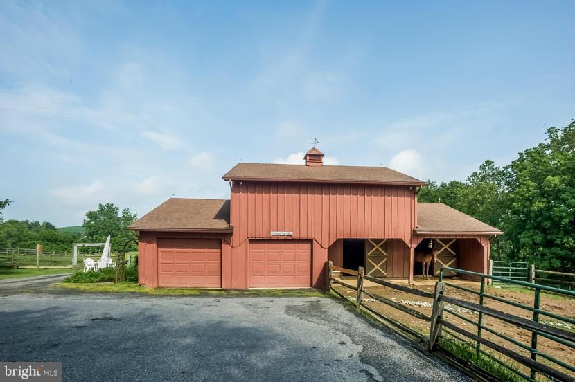 15820 Carroll Road Monkton, MD 21111 - Photo 20 of 30 Interior (General)