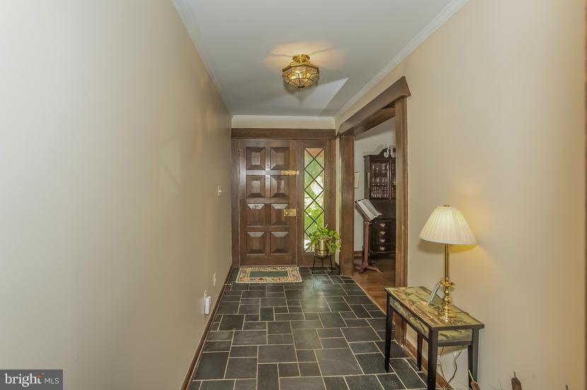 15820 Carroll Road Monkton, MD 21111 - Photo 3 of 30 Interior (General)