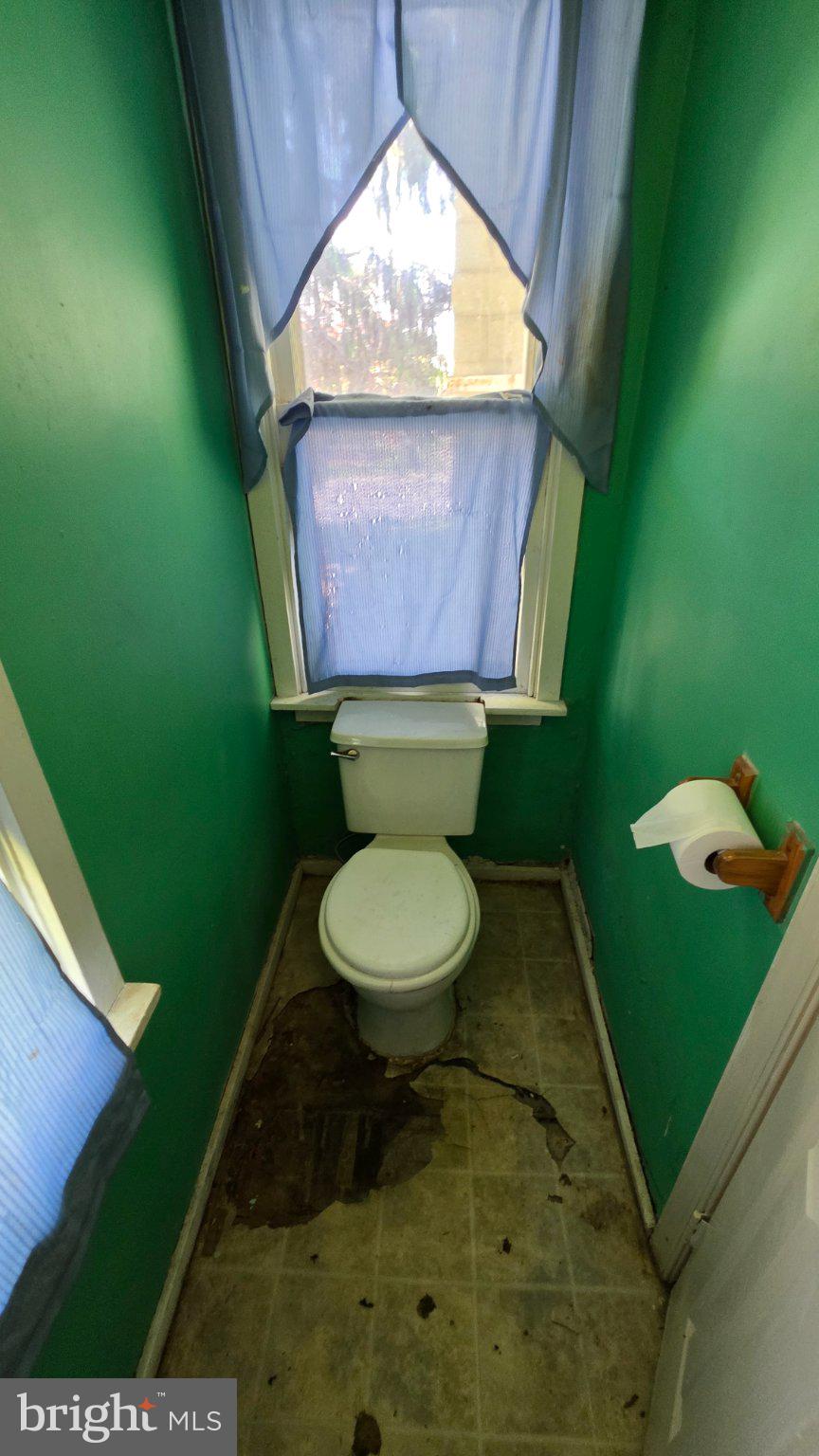 917 Baltimore Street Hanover, PA 17331 - Photo 16 of 19 Charming vintage bathroom with character.