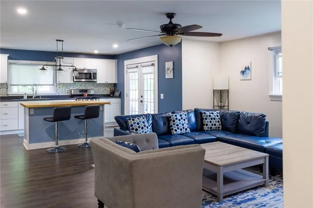 $389,000 | 4 Elizabeth Street, Naples, NY 14512