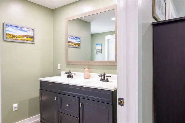 $389,000 | 4 Elizabeth Street, Naples, NY 14512