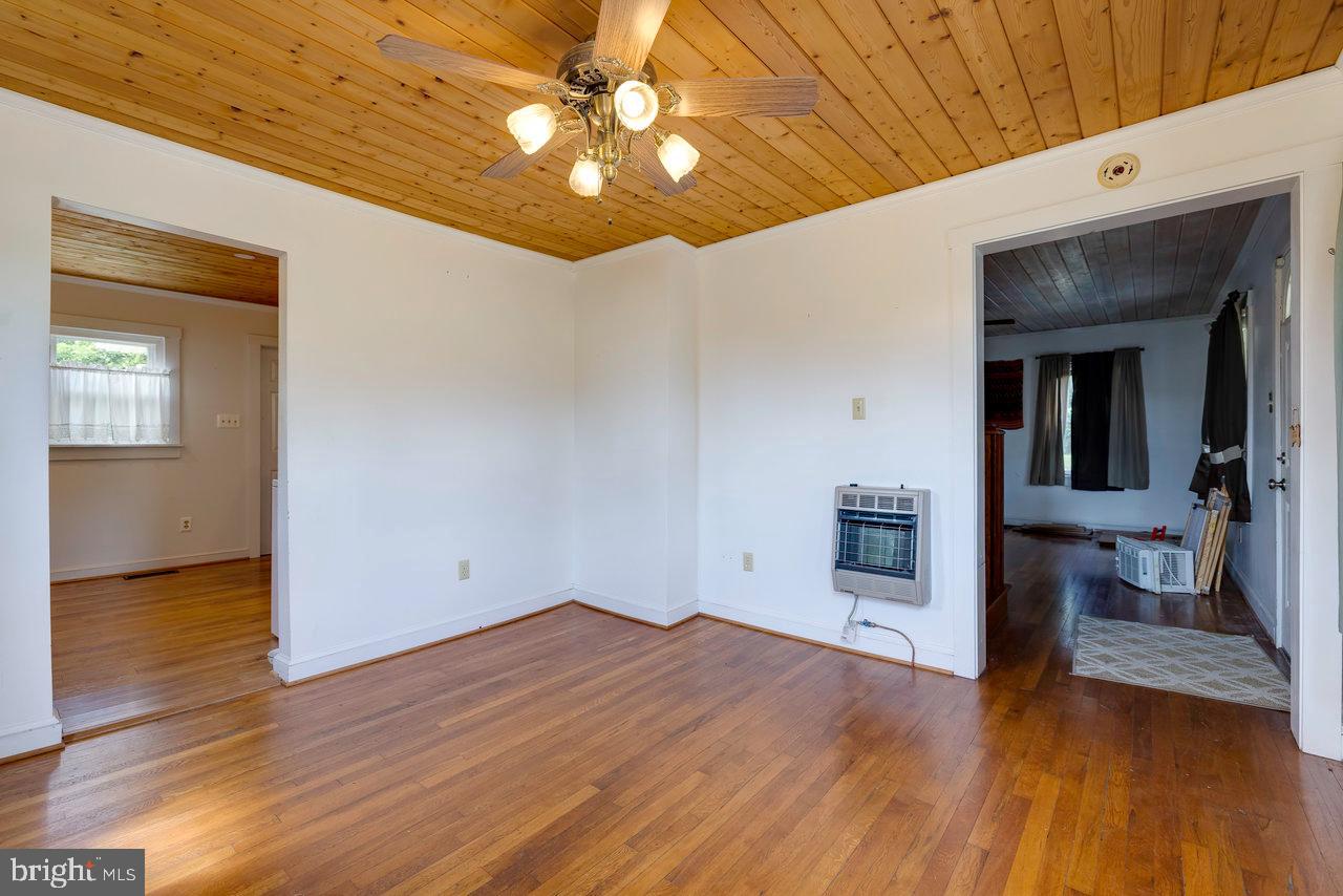 1693 Kelly Road Mount Jackson, VA 22842 - Photo 16 of 39