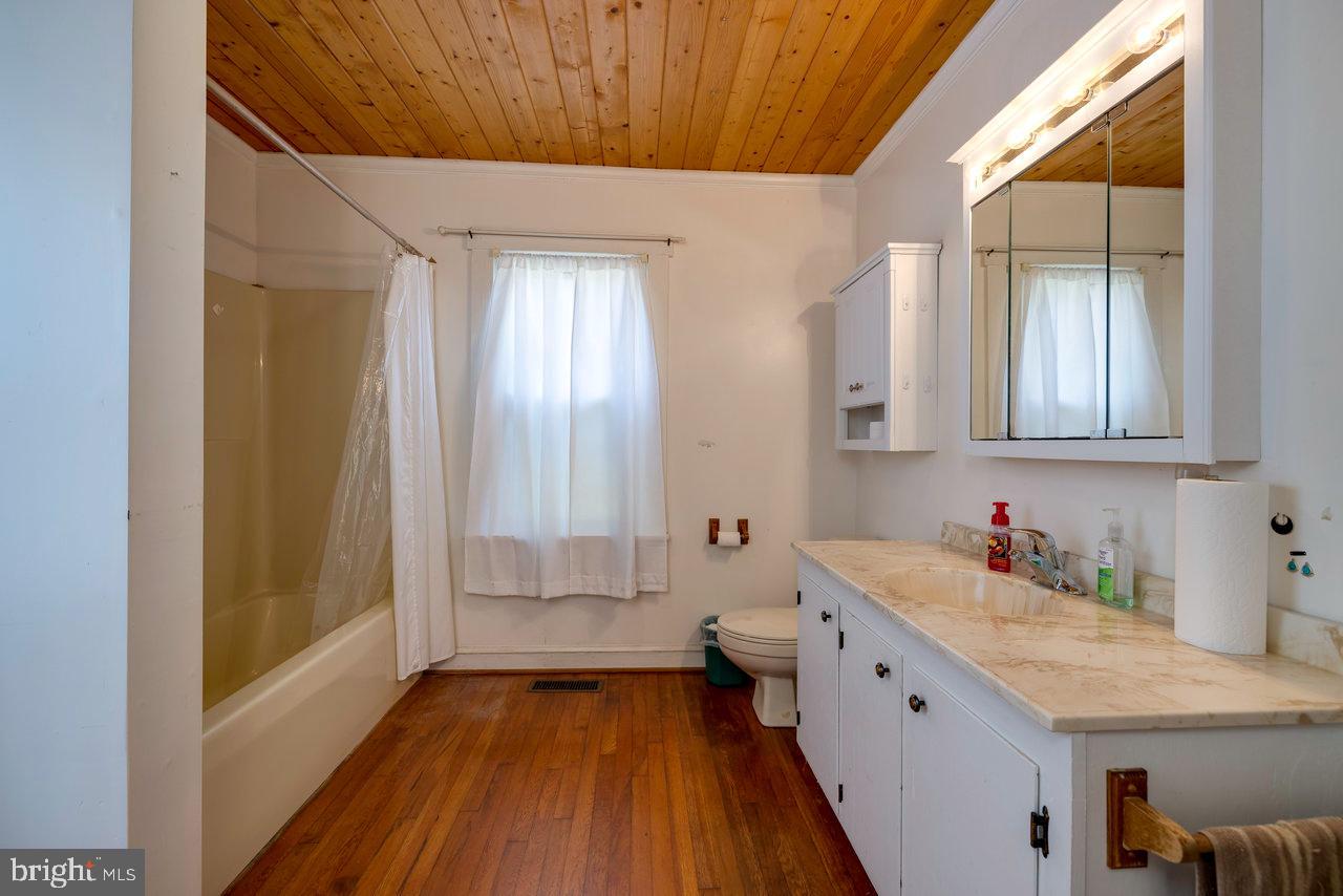 1693 Kelly Road Mount Jackson, VA 22842 - Photo 20 of 39