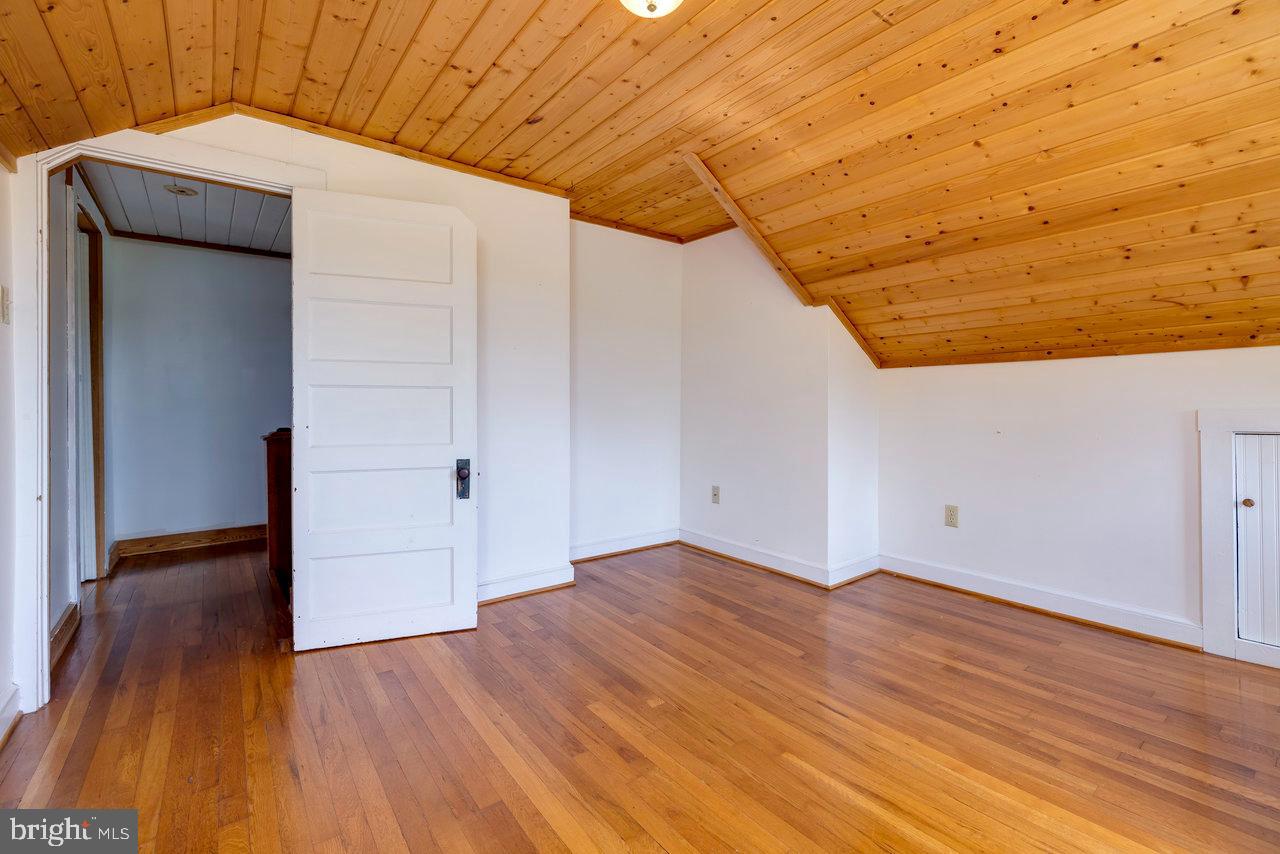 1693 Kelly Road Mount Jackson, VA 22842 - Photo 23 of 39