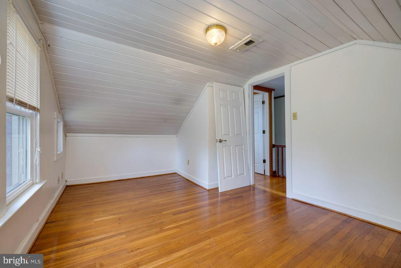 1693 Kelly Road Mount Jackson, VA 22842 - Photo 25 of 39