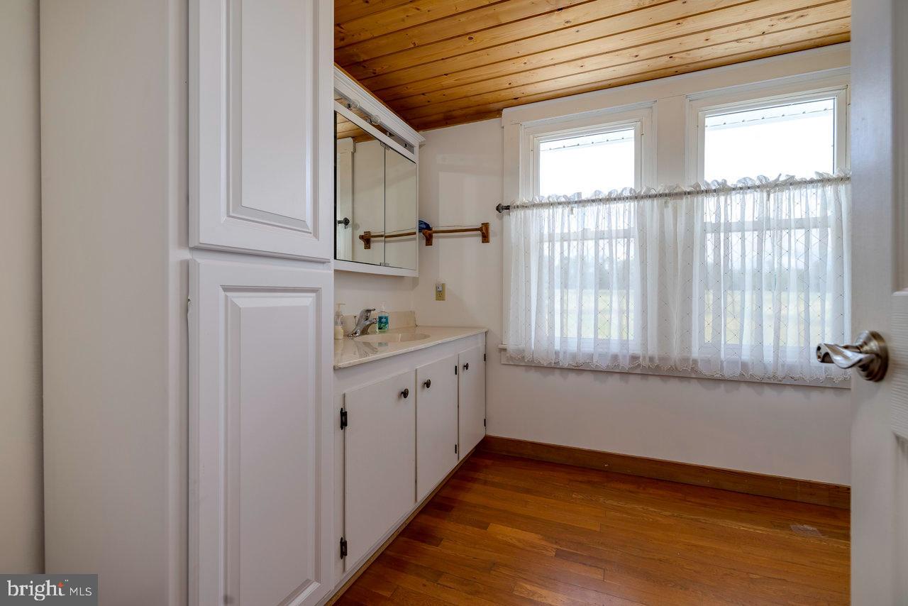 1693 Kelly Road Mount Jackson, VA 22842 - Photo 26 of 39