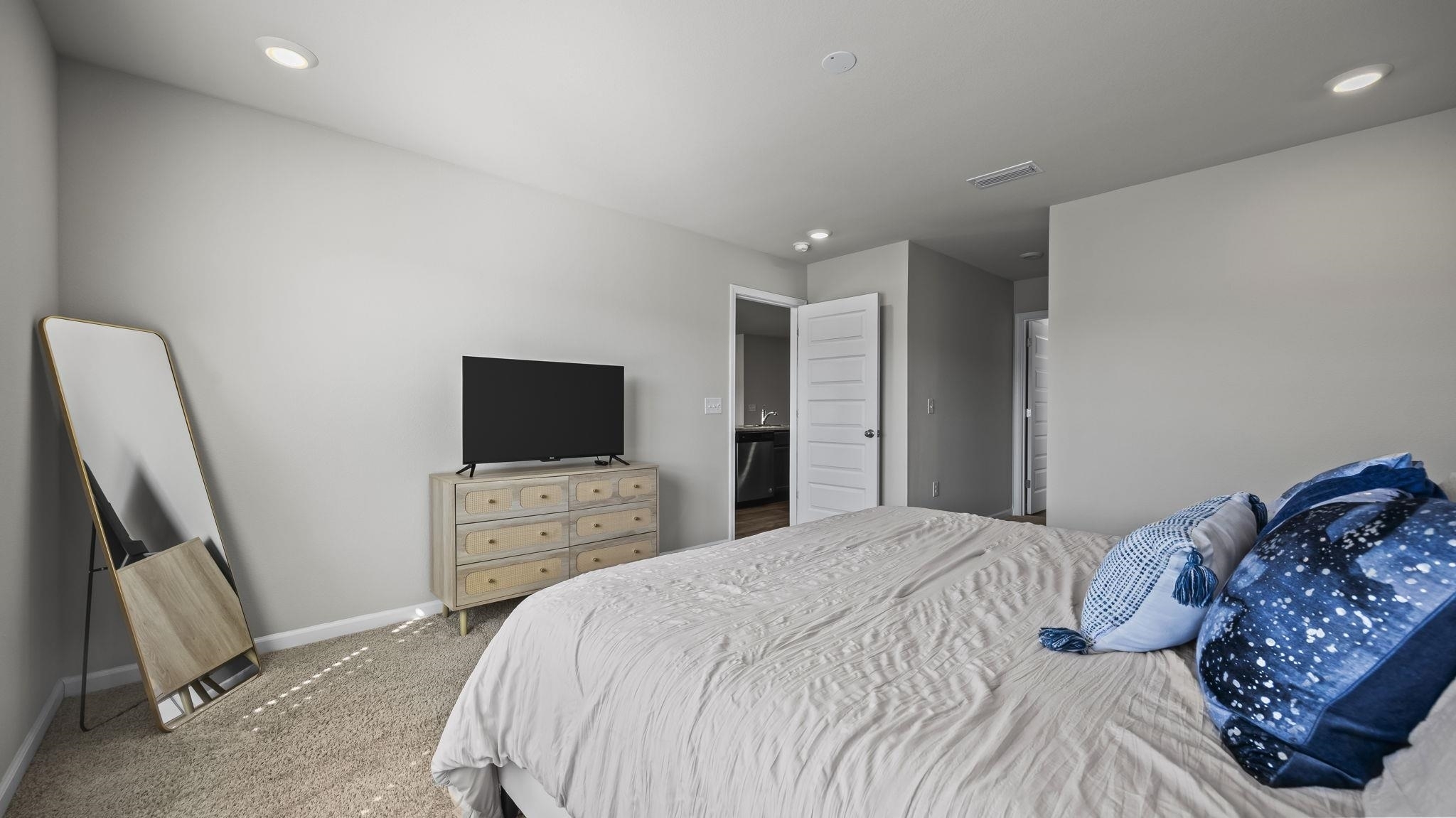 224 Burnston Way Foley, AL 36535 - Photo 29 of 42 Carpeted bedroom featuring recessed lighting